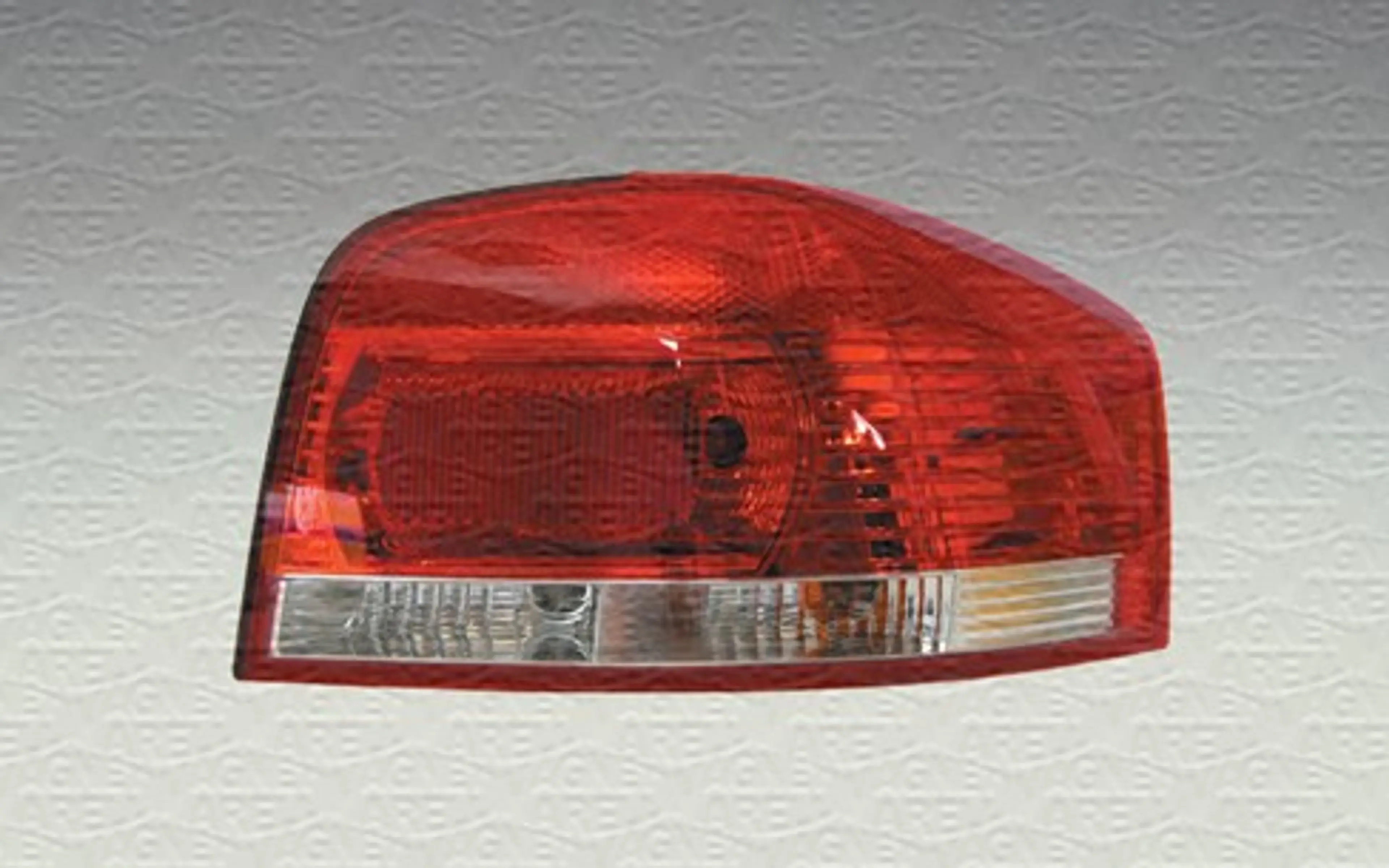 PILOTO POSTERIOR C/ANTINIEBLA IZDO.