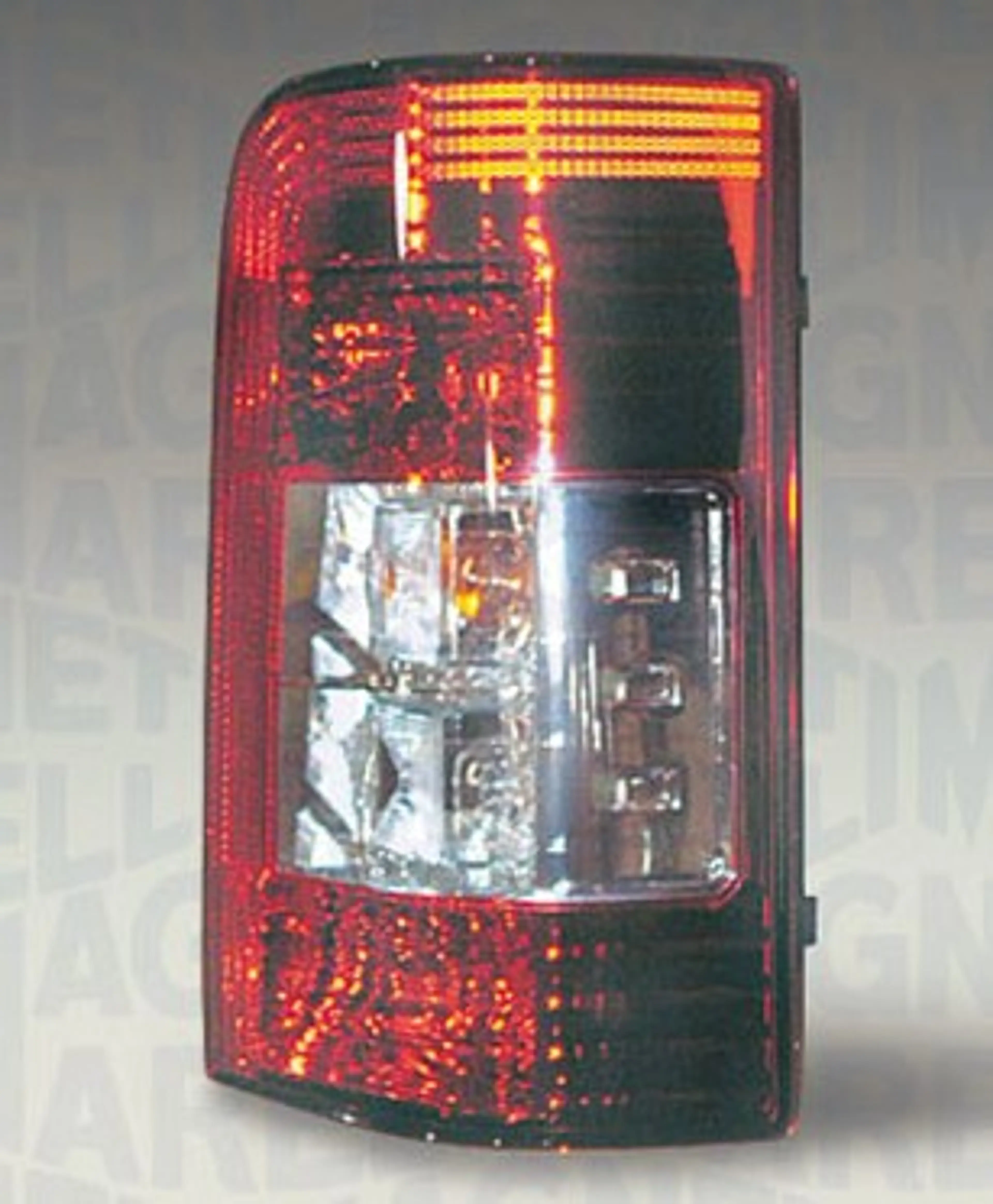 PILOTO POST. IZDO.BERLINGO/PARTNER 