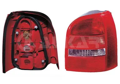 AD A4  19992001 WAGON TAIL LAMP  UN