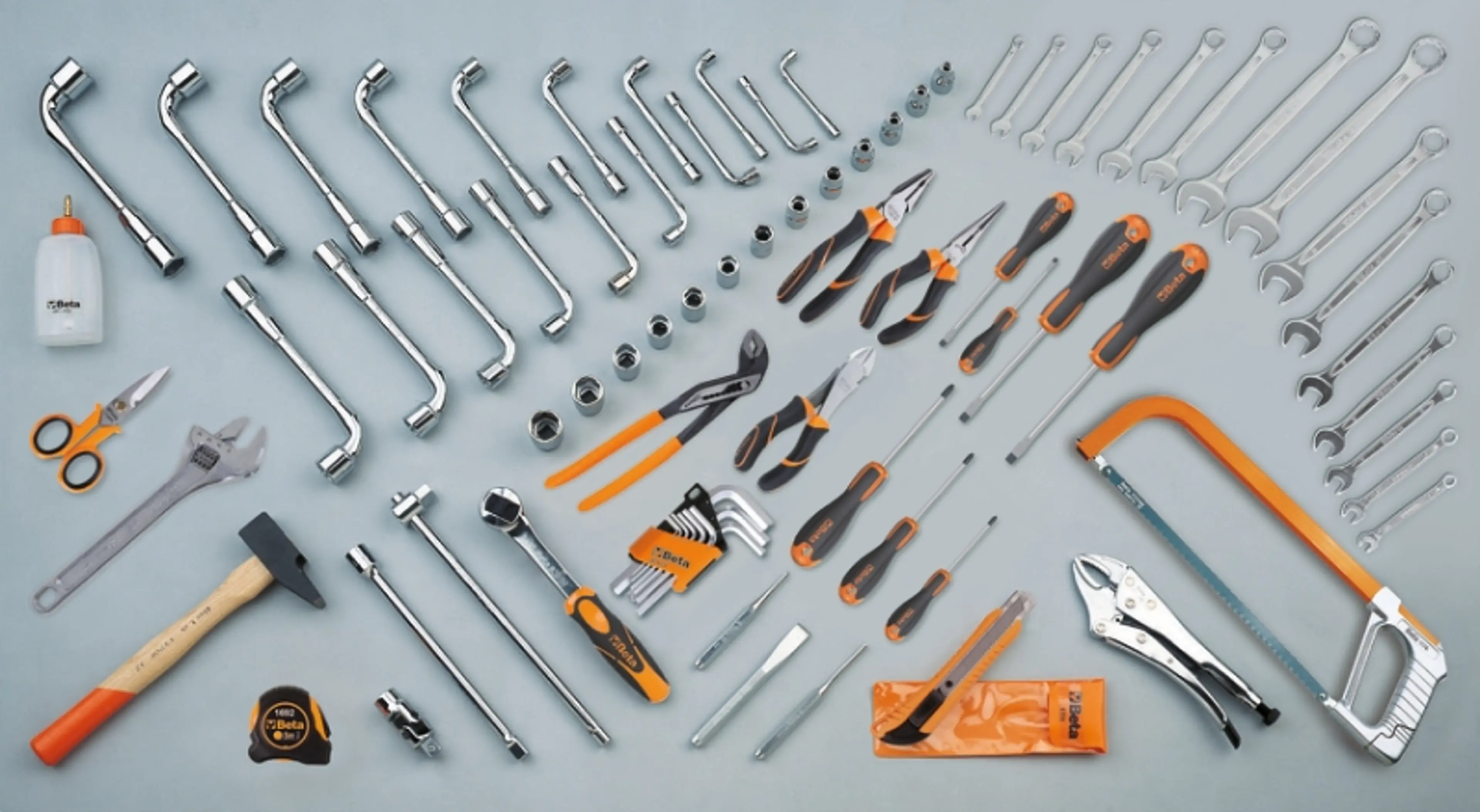 5915VU/4-SURTIDO DE 80 HERRAMIENTAS