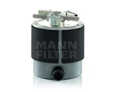 * TURISMO COMBUSTIBLE NISSAN