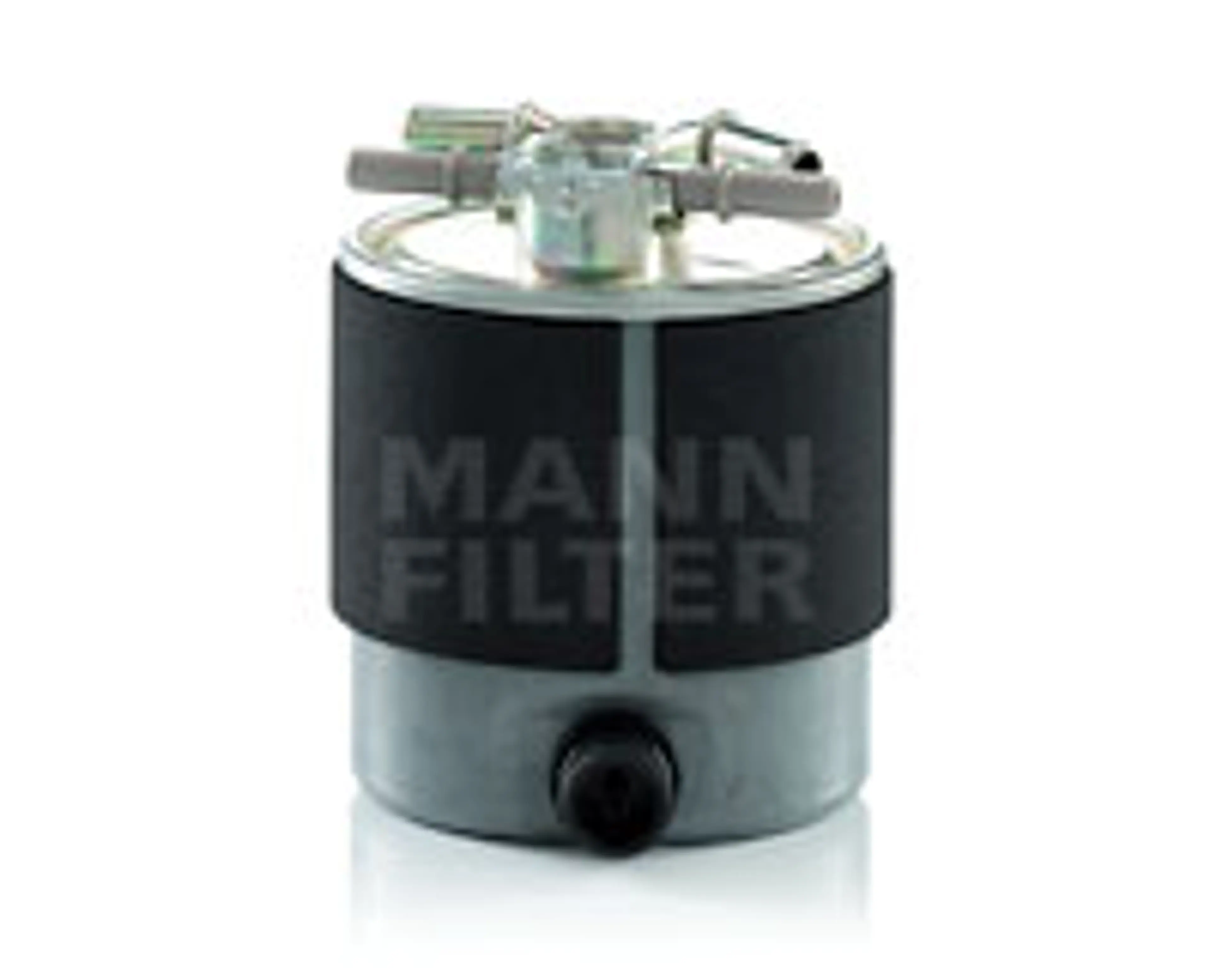 * TURISMO COMBUSTIBLE NISSAN