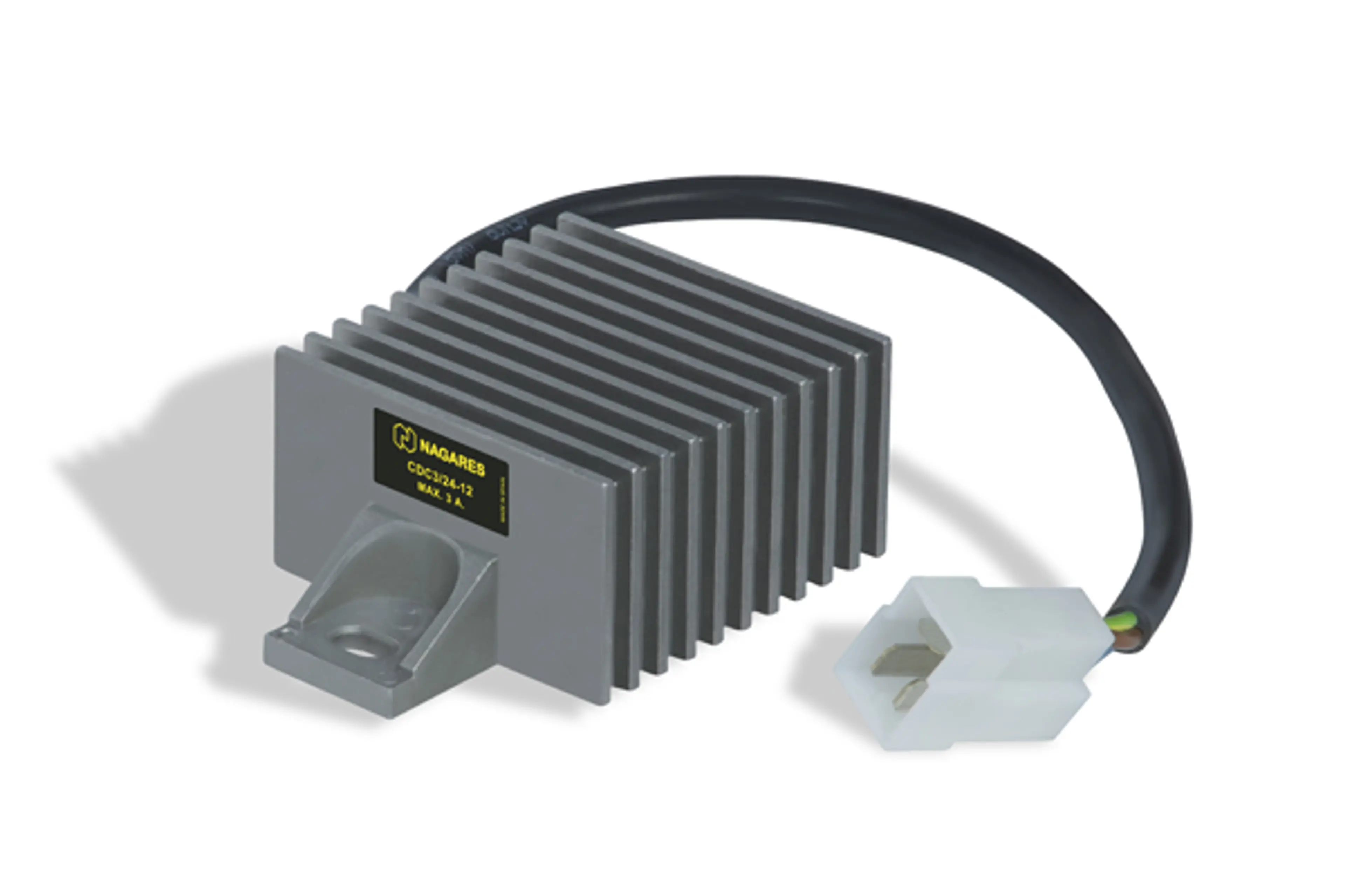 PROTEGIDO CONTRA CORTOCIRCUITOS Y C