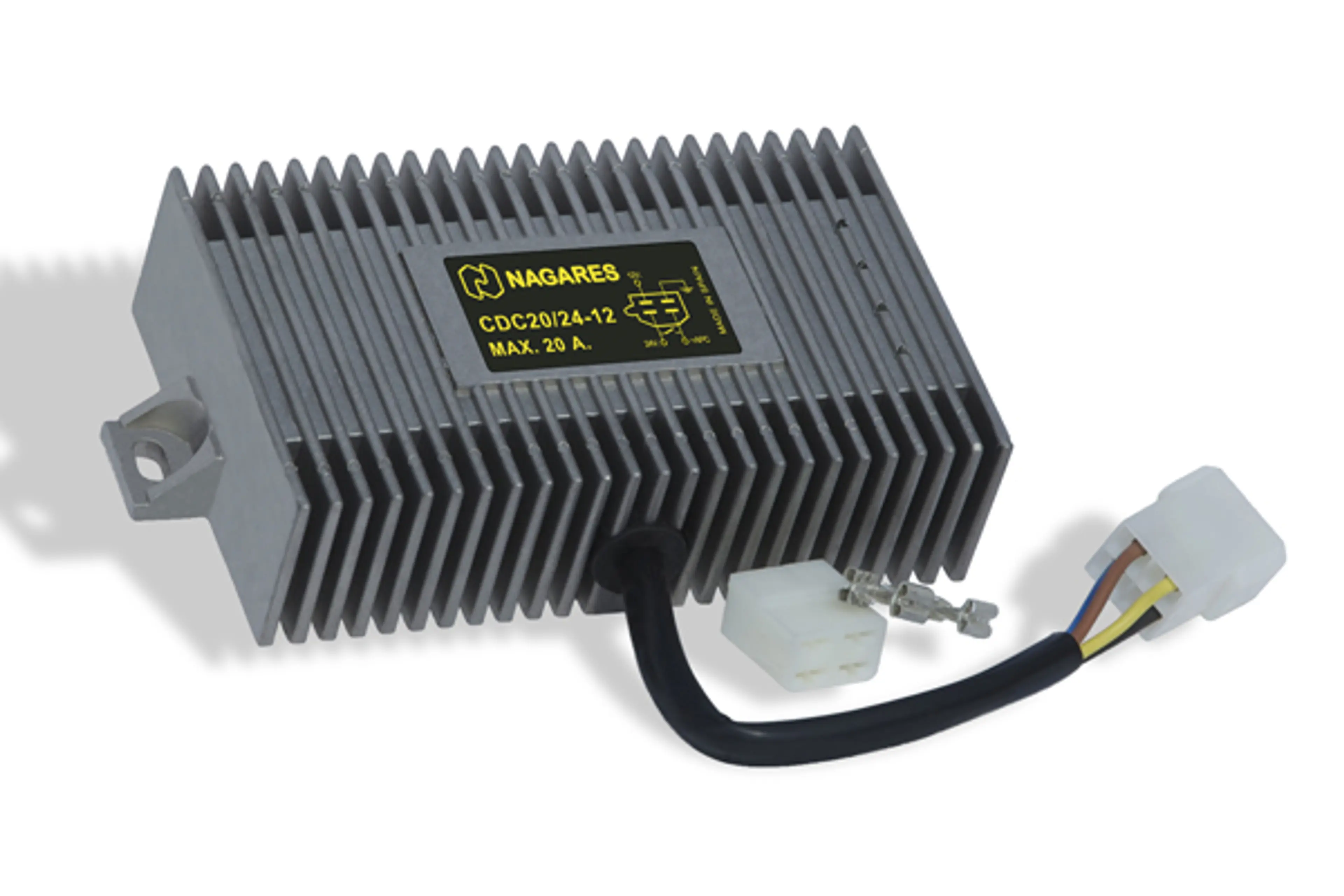 PROTEGIDO CONTRA CORTOCIRCUITOS Y C